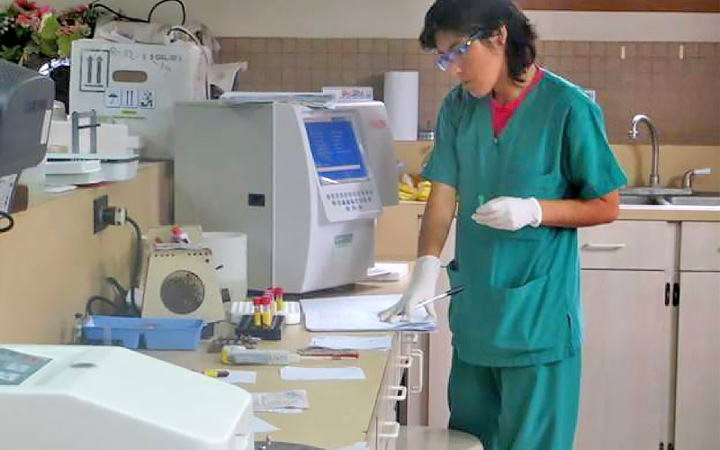 Chimbote Lab Attendant Feature Image